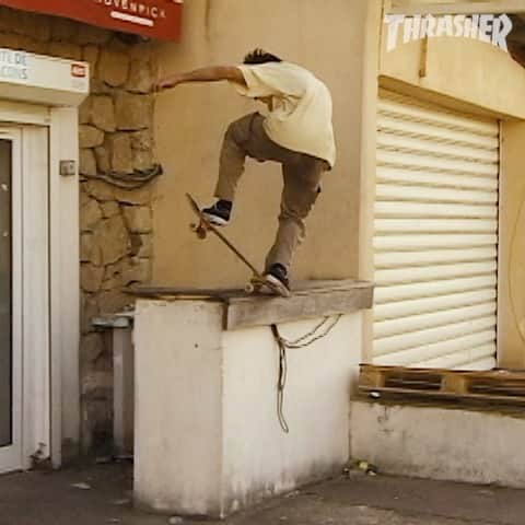 スラッシャーのインスタグラム：「🏝 @gronze hits Corsica 📼 Episode 4 playing on all Thrasher channels 📡」