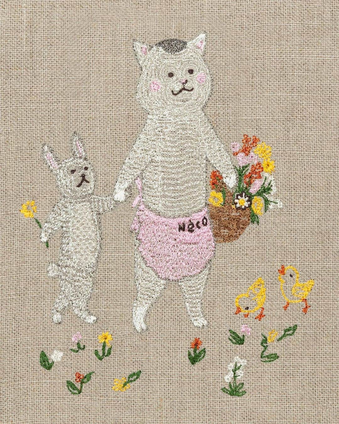 コーラル アンド タスクさんのインスタグラム写真 - (コーラル アンド タスクInstagram)「猫村さんとウサギのお散歩風景、こんな春が待ち遠しいですね〜🐱🐰🐥🌱🌸 こちらは猫村さんコラボレーションのミニトートの刺繍です。猫村さんコラボアイテムはプロフィールのリンクからご覧ください😊 #coralandtusk #猫村さん #刺繍 #コーラルアンドタスク」2月5日 7時15分 - coralandtusk