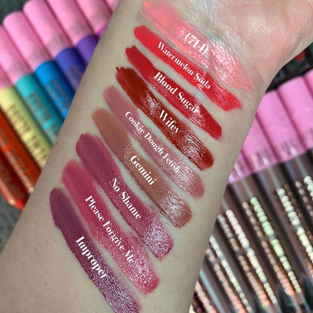 Jeffree Star Cosmeticsさんのインスタグラム写真 - (Jeffree Star CosmeticsInstagram)「What #SUPREMEGLOSS shades are you most excited to add to your collection? 🎀   Swatches by: @ashleysummarell_ 🌟   #jeffreestarcosmetics」2月5日 7時24分 - jeffreestarcosmetics