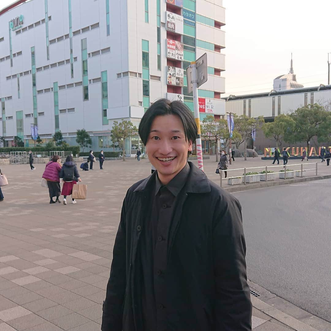 佐藤大さんのインスタグラム写真 - (佐藤大Instagram)「YouTubeボートレース酒をいつも見てくれてるファンの方と出番が一緒でした。 御視聴ありがとうございます。帰りにボートレースやりながら電車に揺られて一緒に帰りましたがしっかりと外してましたね。ただ仕事が忙しそうなので何よりです。 #相席スタート山添 #ボートレース酒 #グランジ大」2月5日 17時10分 - satodaidaidai