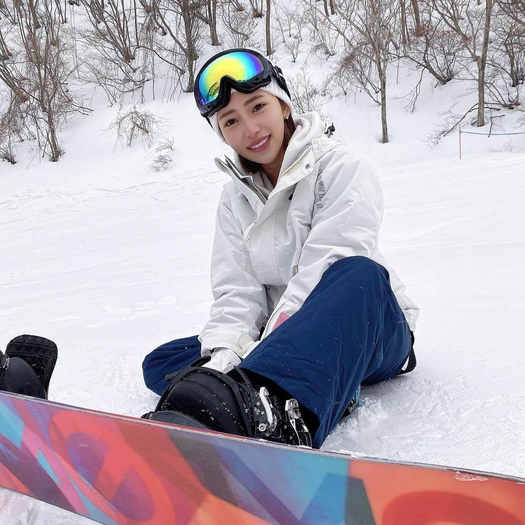 MANAMIのインスタグラム：「. 今年あと何回かはいきたいなー⛄️❄️ 上手くなりたい😂💙」