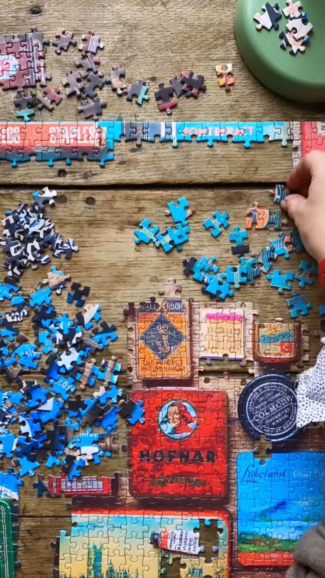Tea and sittingのインスタグラム：「🧩...I’ve loved trying out this jigsaw; and each old tin has a tale to tell!  ( will keep you posted on its release date ) 💌  #5ftinfjigsaws #jigsaw #jigsaws #jigsawlover #puzzlesofinstagram #jigsawsofinstagram #puzzlelover #puzzlefever #lockdownjigsaws」