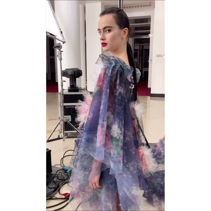 アレクシマビーユのインスタグラム：「The Mirage dress @alexismabille backstage shot & soundtrack @emmanuelcaurel @sallepleyel  model @luzsanchezgodin twirling with the handkerchief mirage tulle dress embroidered and spring blossom sandals #alexismabille #mirageprint #bloom #flowers #trouble #vision #opticaleffect #colors #impressionism #nympheas #cloudoftulle #tulle #lightness #poetry makeup @lloydsimmondsmakeup hair by @beppedeliaofficial with @beautick_official hands @manucurist cast @cococasting」