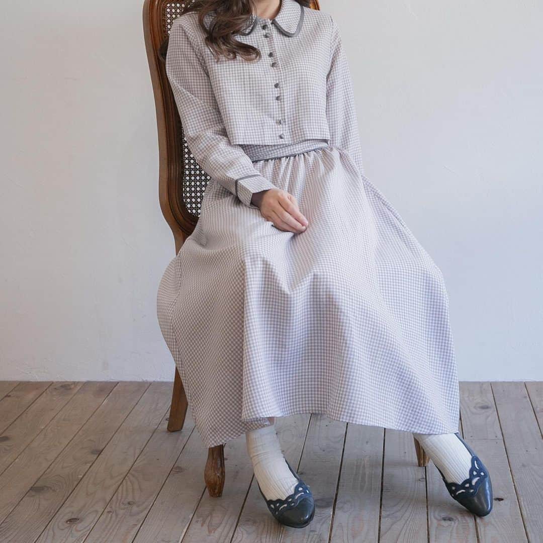 LEBECCA boutique Vintageのインスタグラム：「.﻿ Coming soon🌷 ﻿ ﻿ #LEBECCAboutique」