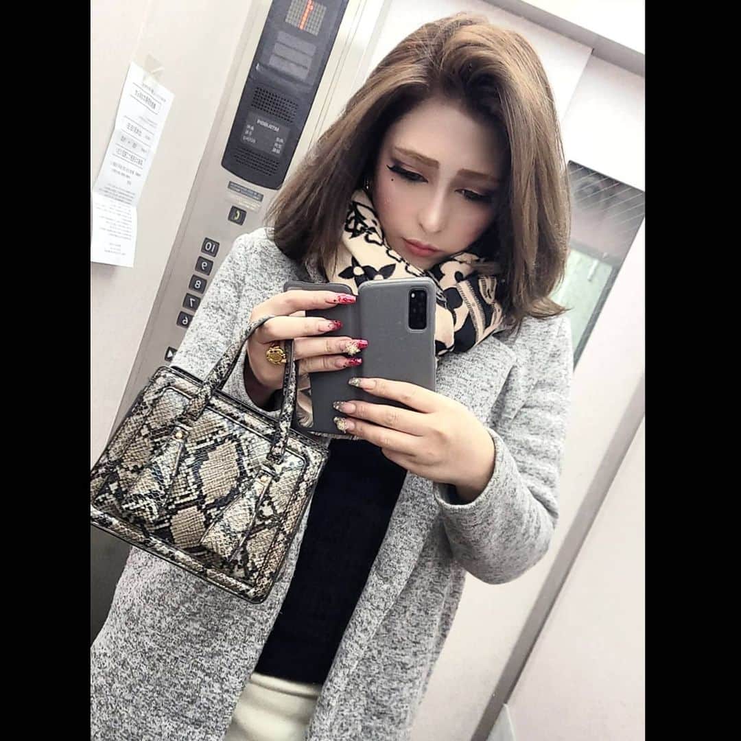 AYUMIKAMISAMAのインスタグラム：「New Look」