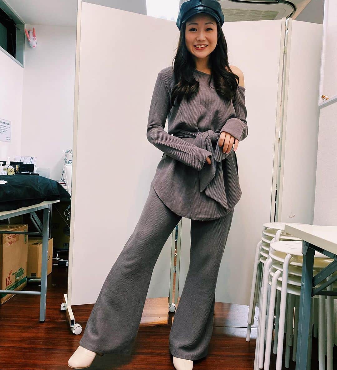 藤田早希のインスタグラム：「GRLのセットアップ1つで 大人っぽく見えるし、 なによりラク😂 困ったらセットアップに頼るw アイボリーのソックスブーツも GRLだよー！ 📸 かんちゃん. . ☆☆☆☆☆☆☆☆☆☆☆☆☆☆☆. .  With one GRL setup  It looks like an adult  Above all, easy 😂  If you are in trouble, rely on the setup w  Ivory socks boots too  It's GRL!. .  GRL 설치 하나  어른스러워 보이고,  무엇보다 라크 😂  곤란하면 설치에 의존 w  아이보리 양말 부츠도  GRL . . ☆☆☆☆☆☆☆☆☆☆☆☆☆☆☆. . . . #grl #grlコーデ #グレイル #グレイルコーデ #プチプラコーデ #プチプラファッション . . . .」