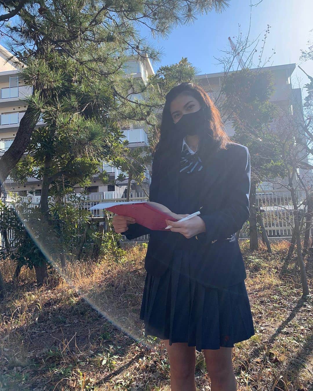 希花さんのインスタグラム写真 - (希花Instagram)「どんぐり見つける係  #kiana #希花 #highschoolgirl #japanesegirl #どんぐり #17 #04」2月5日 18時26分 - snowdropkiana