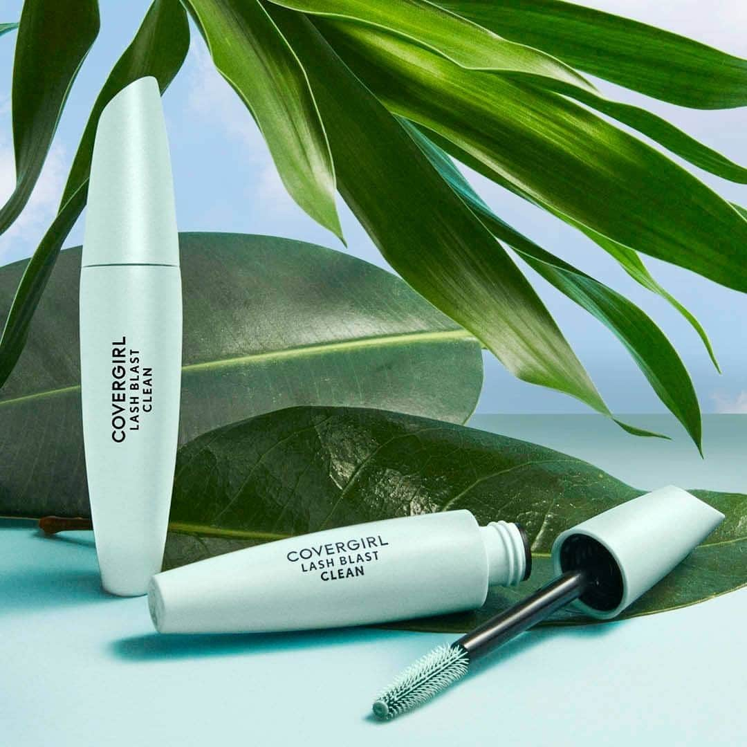 COVERGIRLさんのインスタグラム写真 - (COVERGIRLInstagram)「Our NEW #LashBlast Clean Volume Mascara gives your lashes 10x volume, all in a clean, vegan formula! 💚💙 #EasyBreezyBeautiful #COVERGIRLCrueltyFree #CrueltyFree #LashBlastClean」2月5日 10時00分 - covergirl