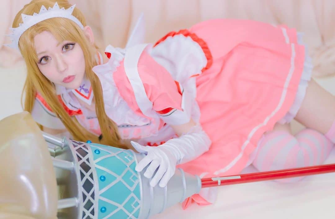 のインスタグラム：「ソードアート・オンライン メイドワールド　アスナ  photo by harryさん スタジオ　なまいきリボンスタジオ  #SAO #ソードアートオンライン  #結城明日奈 #アスナ #コスプレ #コスプレイヤー #japaneseanime #anime #メイドワールド #cosplay #メイド服 #なまいきリボンスタジオ」