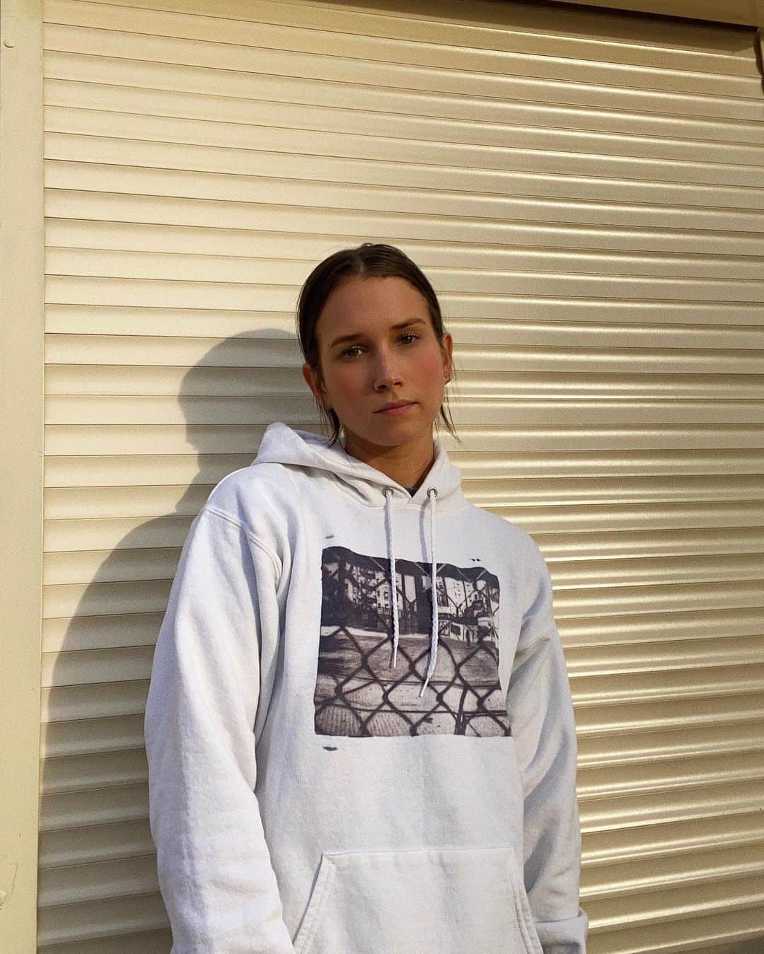 Shannon Beveridgeのインスタグラム：「nowthisis-sunprinting 🌞 i hand made 60 of these hoodies and they will be for sale at midnight PST at nowthisisliving.co 👉🏼👈🏼 um i hope you like them」