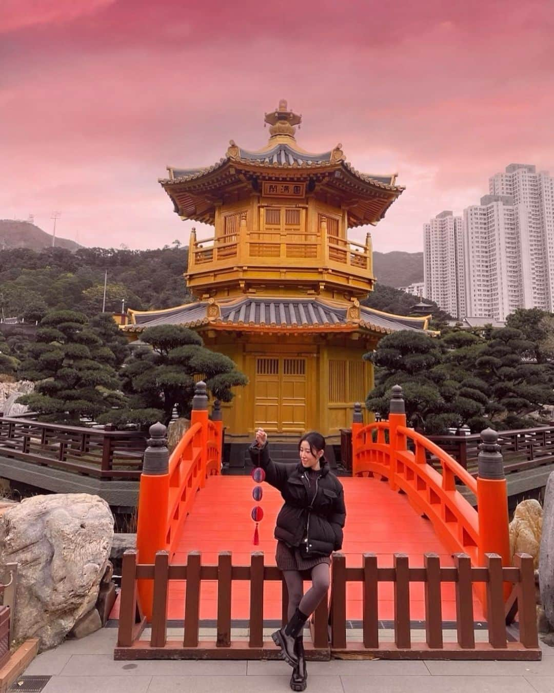 LIKARANAIのインスタグラム：「幻想旅行系列。一秒到京都⛩ 。 。 。 。 。 。 #hongkong #香港 #香港旅行 #香港旅 #hongkonginsta #chinesenewyear #lunarnewyear #timeouthingkong  #interiordesign #discoverhongkong #hongkongart #instahk #hongkongphoto #hkig #likeforlikes #shoutout #コメント返し #lightroompresets #lightroom  #hkblogger #写真好きな人と繋がりたい #カメラ女子 #カメラ好きな人と繋がりたい」