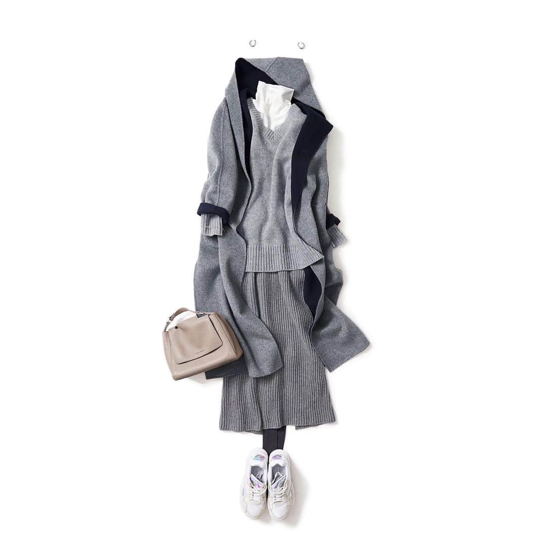 K.KSHOP_officialさんのインスタグラム写真 - (K.KSHOP_officialInstagram)「・ NEW♦️Coordinate  ・ 2021-02-05 ・ グレートーンのリラックスDay ・ outer : #tonante tops : #galerievie #couleur #fio skirt : #annina accessory : #anthemforthesenses #gigi bag : #orciani shoes : #adidas other : #pierremantoux ・ #kkcloset #kkshop #菊池京子 #kyokokikuchi #style #コーデ #coordinate #code #fashion #コーディネート #ootd #wear #カジュアル#happy #秋冬 #relax #グラデーション #gray #knit #braceletoftheday」2月5日 11時41分 - k.kshop_official