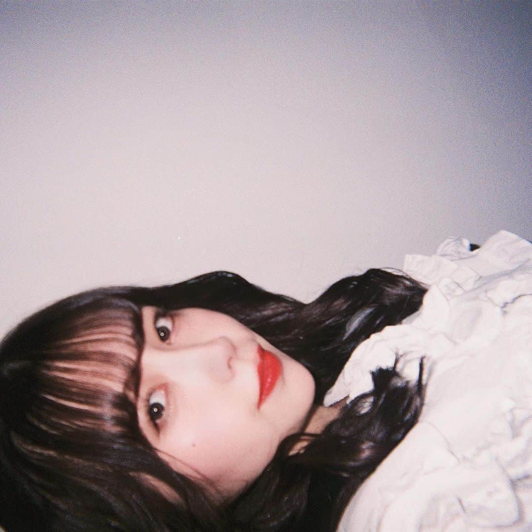 宇井真白のインスタグラム：「🕊 #写ルンです #film」