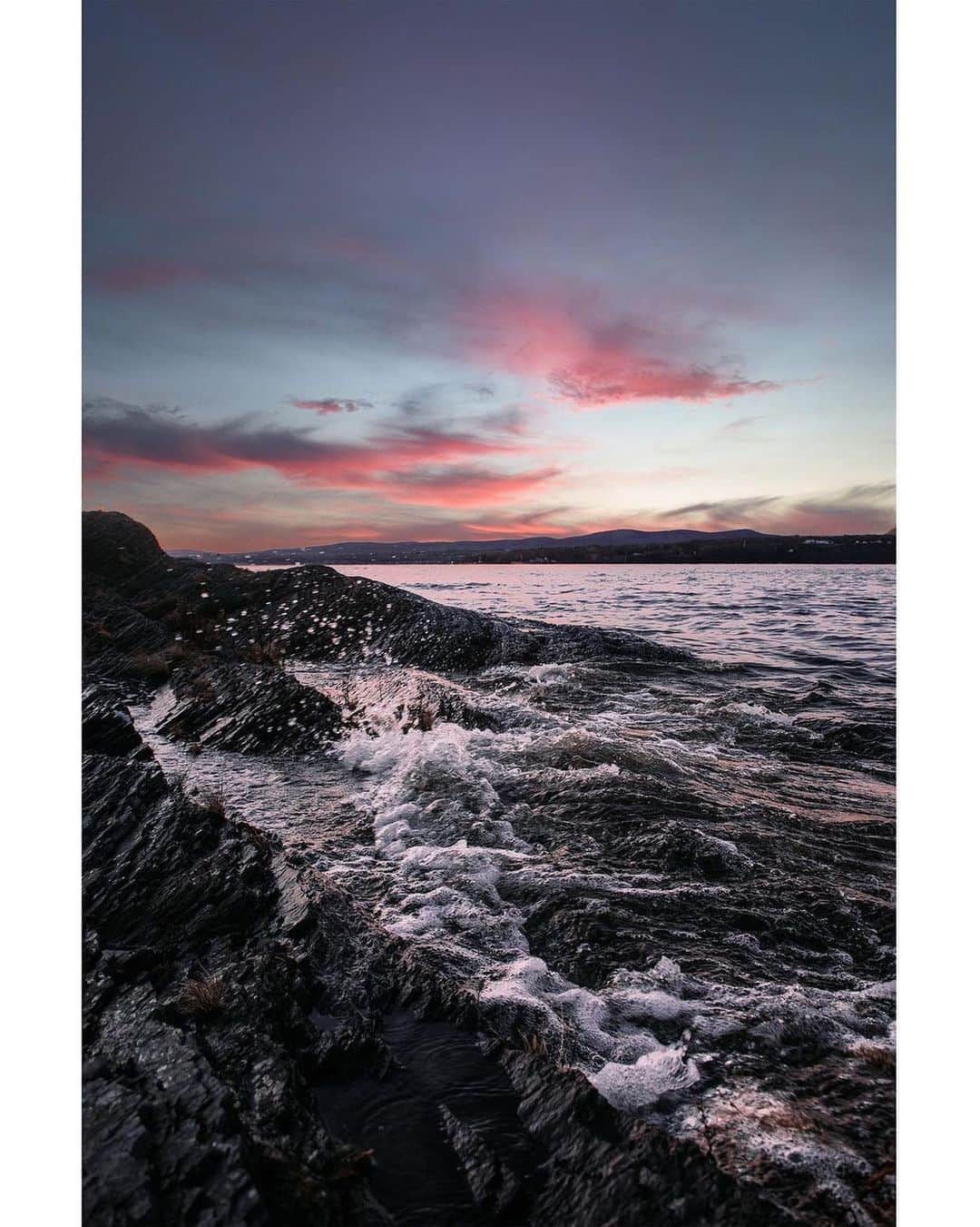 のインスタグラム：「@tv_photographer Beautiful sunsets are the beet 🌤🔥」