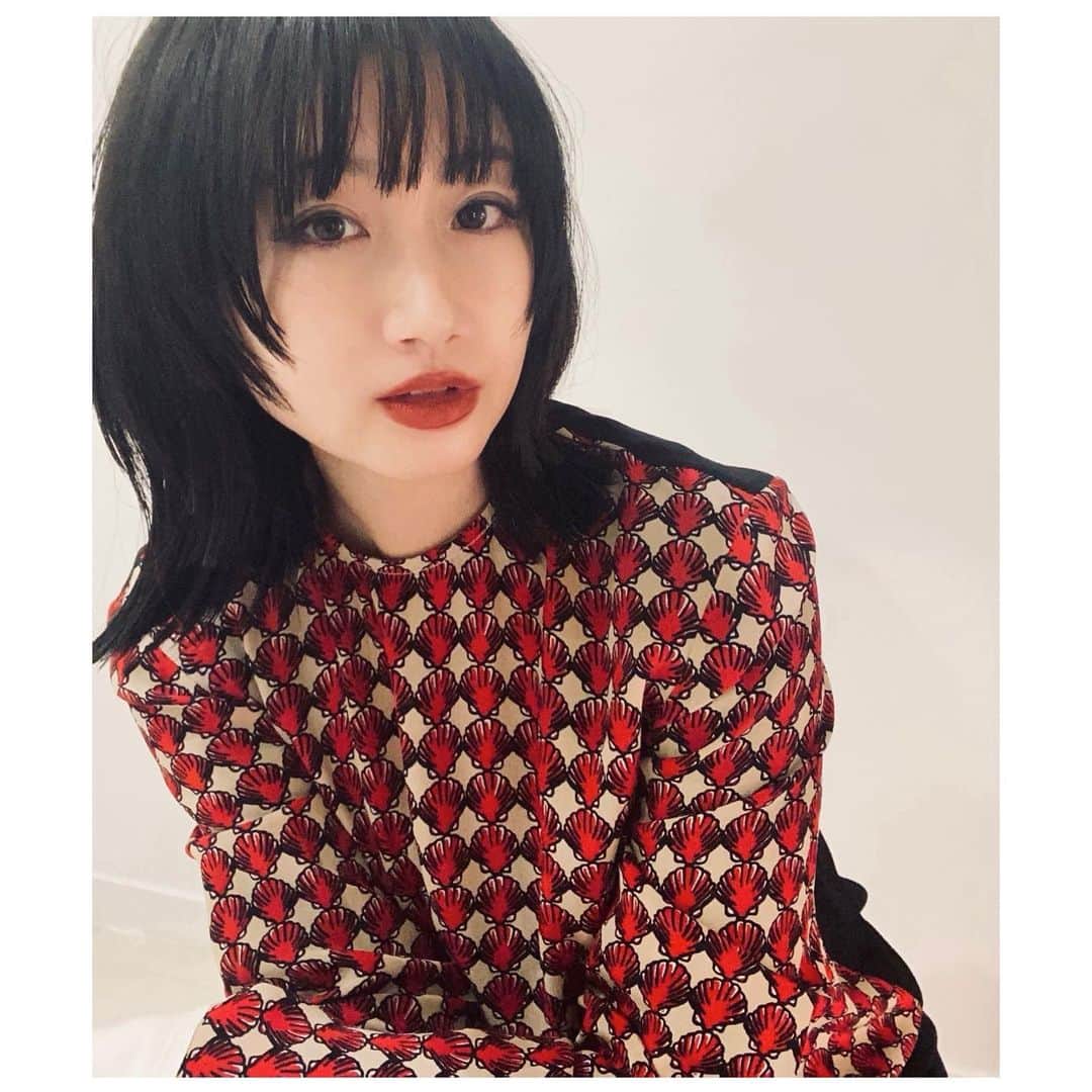のインスタグラム：「hair change.  AIO　#new #hair #hairstyle  #haircut  #松浦美穂 #twiggy」