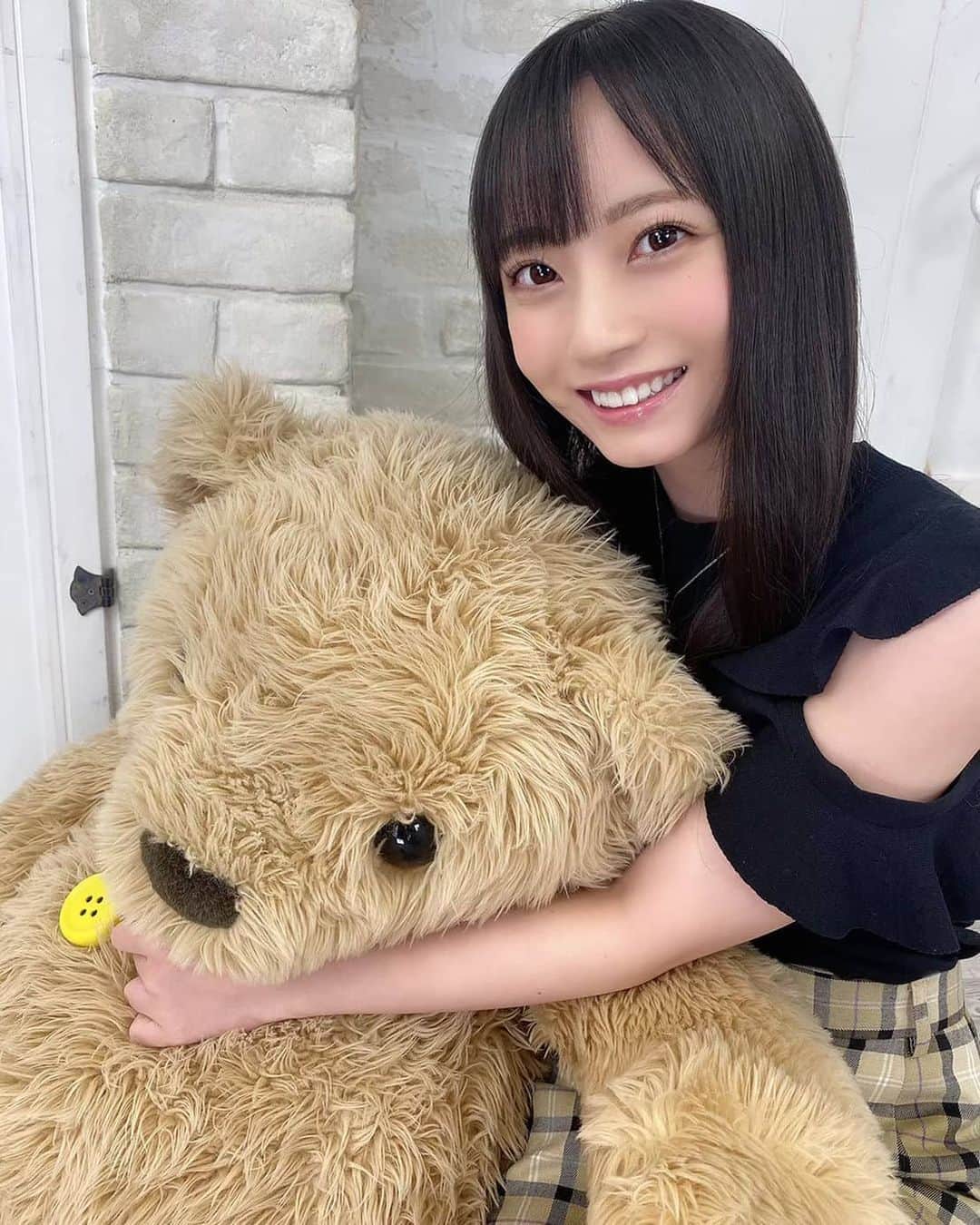 のインスタグラム：「#2月5日 #笑顔の日 #笑顔 #スマイル #smile #smile😊 #テディベア #teddybear  #cute #kawaii #かわいい  #JAPAN #Japanese #japaneselady #japanesegirl #japanesewoman #asiangirls   #七沢みあ #七沢美亚 #MiaNanasawa #나나사와미아 #NanasawaMia @mia.nanasawa  #カプセルエージェンシー #Capsuleagency」
