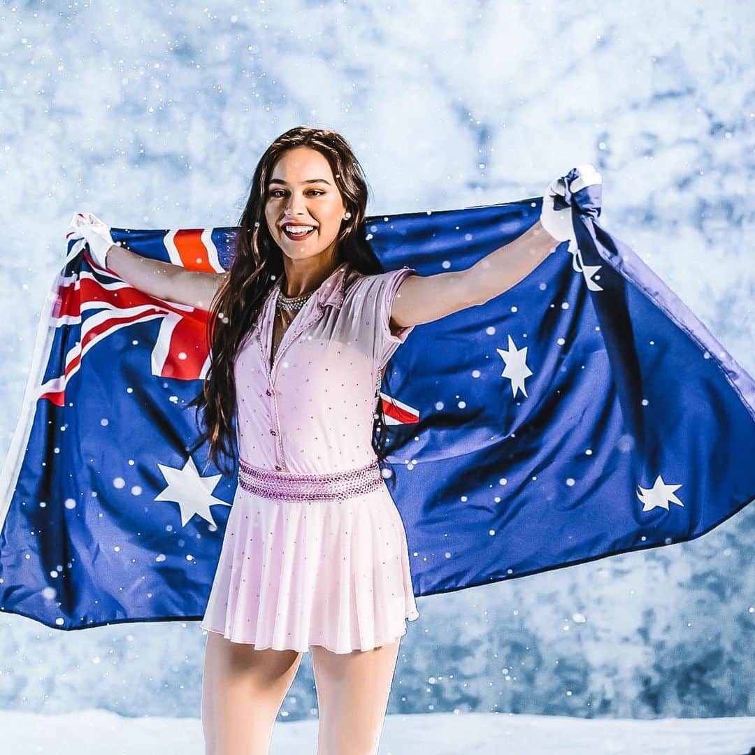 カイラニ・クレインのインスタグラム：「One year to go until @beijing2022 🔥 I can’t believe on this day 4 years ago I made this exact same post with the dream of being an Olympian. I’m so proud to already be a member of the @ausolympicteam and I’m determined to chase my second @olympics !  @owi_aus @7olympics @iceskatingaustralia @edeaskates @johnwilsonblades #beijing2022 #chasingwinter #1yeartogo #strongertogether #olympics #olympian」