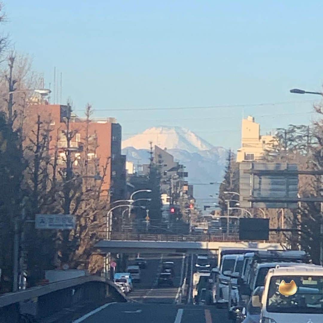 中村優さんのインスタグラム写真 - (中村優Instagram)「駒沢からもMt.FUJIこんなおっきく見えるんやなぁぁあ🗻富士さんすごいな。」2月5日 13時36分 - nkmr_yu