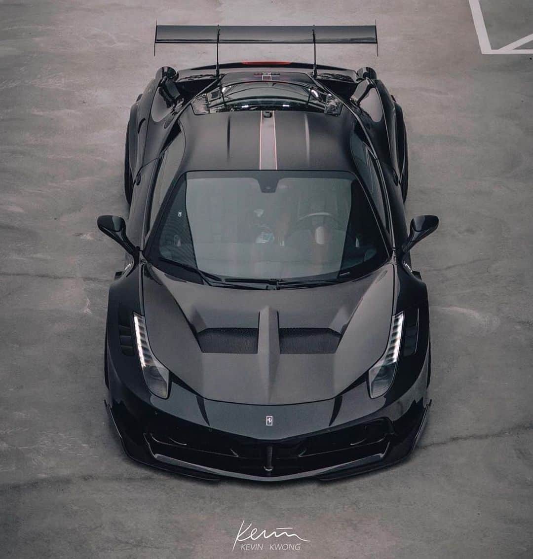 CARLiFESTYLEさんのインスタグラム写真 - (CARLiFESTYLEInstagram)「Liberty Walk 458 or $200,000 cash? Check out @aerosunzusa for more LB! Photo by @kwong_kevin #carlifestyle #libertywalk #458」2月5日 14時19分 - carlifestyle