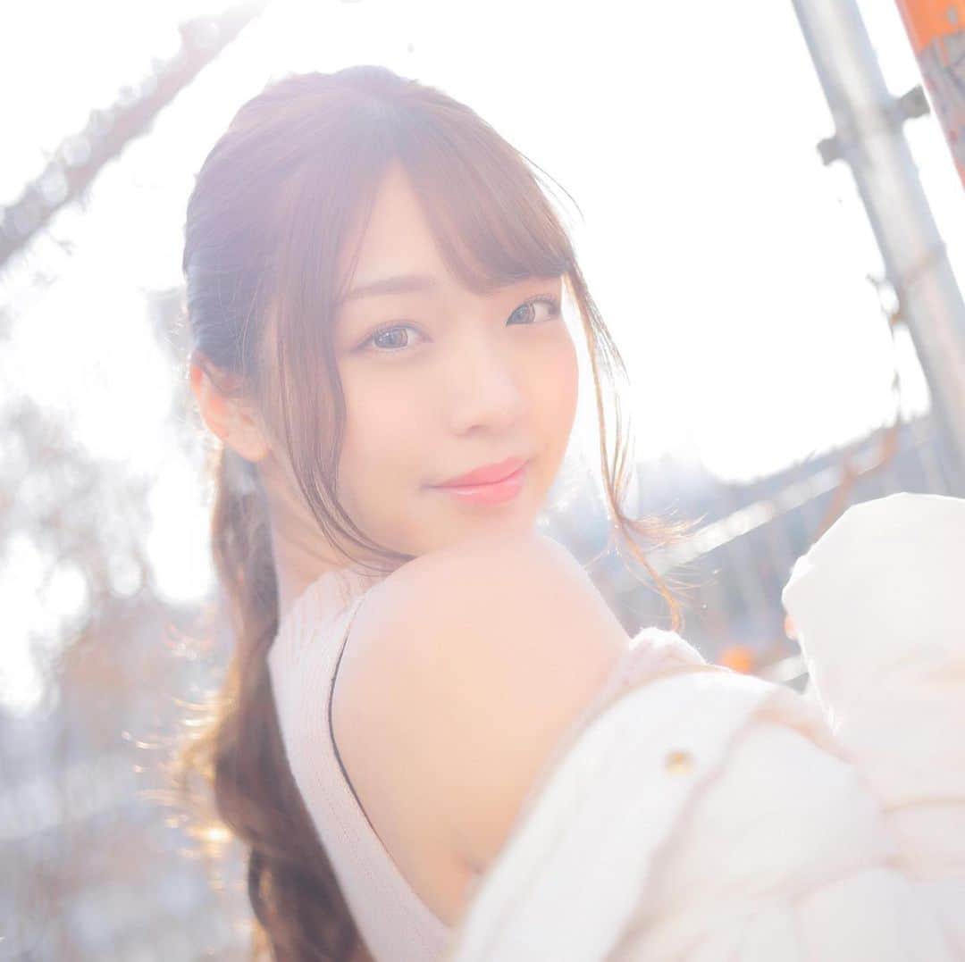 ARROWSのインスタグラム：「木下ひまりちゃんの写真などは プロフィールに公式TwitterのURLが添付してますのでフォローお願い致します😊 ACT Instagram #木下ひまり  #セクシー女優  #av女優  #act娘」