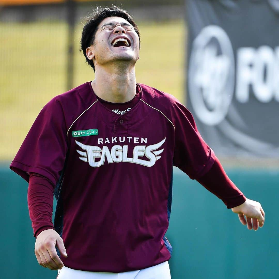 東北楽天ゴールデンイーグルスさんのインスタグラム写真 - (東北楽天ゴールデンイーグルスInstagram)「⚾️ 充実の第1クールが終了☀️⚾️👍🏼 #rakuteneagles #一魂 #日本一の東北へ #浅村栄斗 #則本昂大 #茂木栄五郎 #岸孝之 #銀次 #鈴木大地 #島内宏明 #森原康平 #辰己涼介  #早川隆久  #写真もバイバーで」2月5日 15時49分 - rakuten_eagles