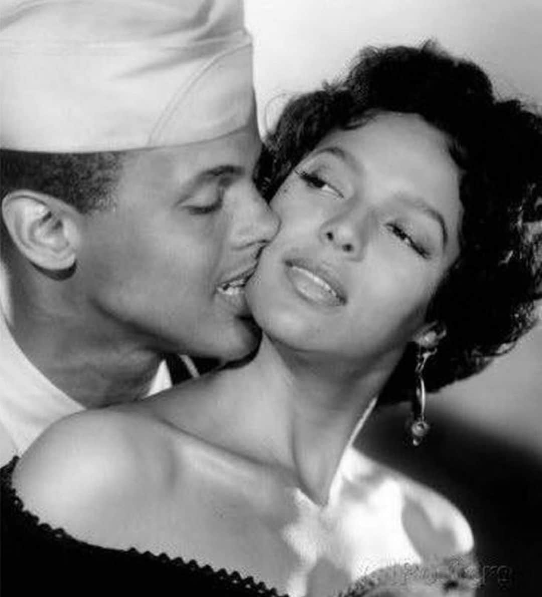 エヴァ・マルセルさんのインスタグラム写真 - (エヴァ・マルセルInstagram)「Beautiful Black History👑👑Harry Belafonte & Dorothy Dandridge, Carmen Jones, 1954. ❤️」2月5日 15時49分 - evamarcille