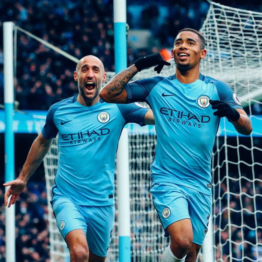 マンチェスター・シティFCさんのインスタグラム写真 - (マンチェスター・シティFCInstagram)「A @dejesusoficial brace sealed our win over Swansea four years ago today! 🦢#mancity #onthisday」2月5日 16時00分 - mancity