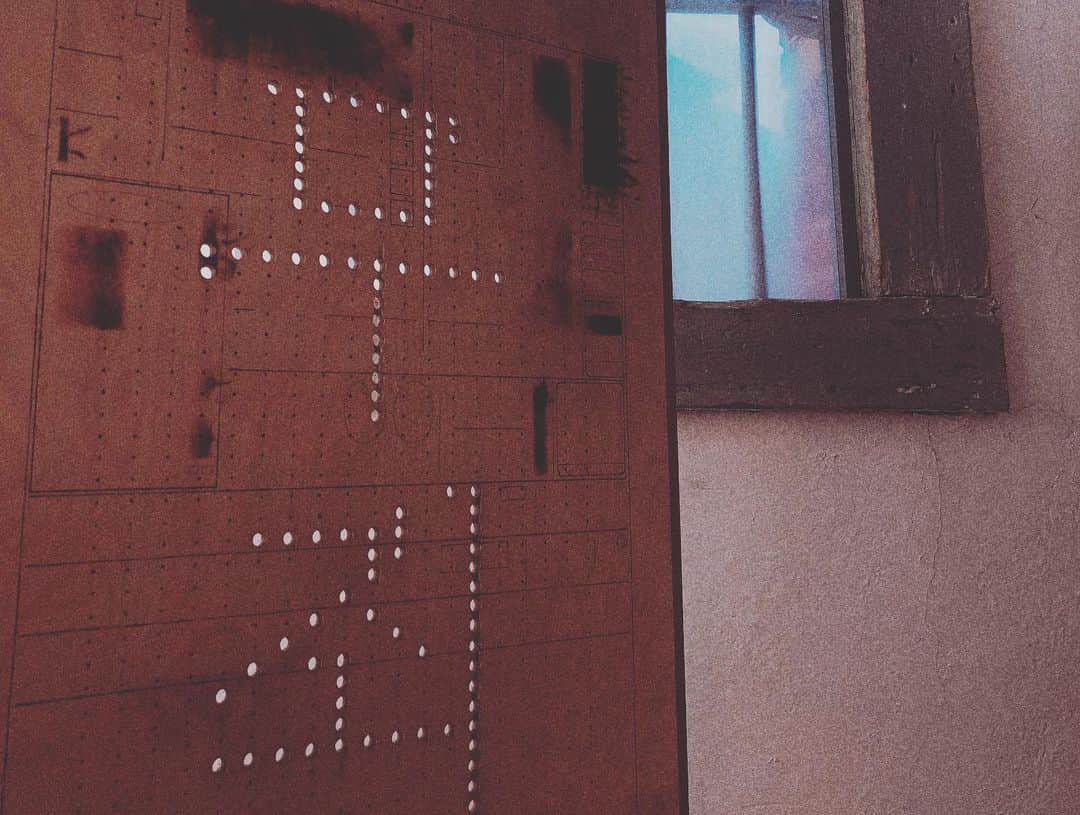 シン・ヒョンスさんのインスタグラム写真 - (シン・ヒョンスInstagram)「꽉 쥔 주먹에」2月5日 16時11分 - shintop20