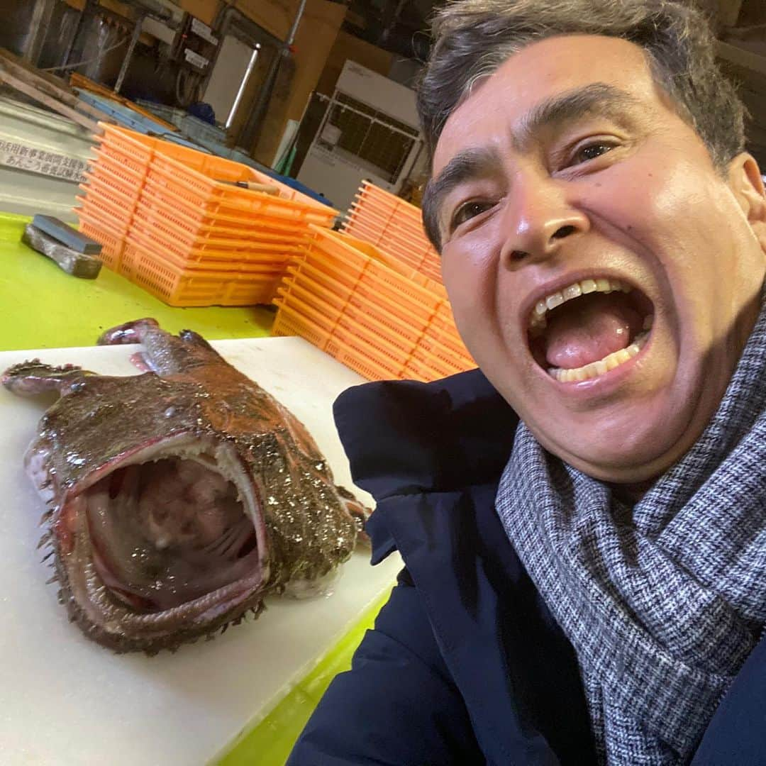 石原良純さんのインスタグラム写真 - (石原良純Instagram)「今日の夕飯は、アンコウ鍋。ロケで訪れた青森県風間浦村からのお取り寄せです。」2月5日 16時26分 - yoyoshizumi