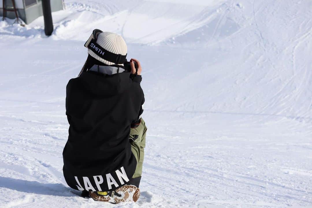冨田せなさんのインスタグラム写真 - (冨田せなInstagram)「Photo @mitsukiono  いいの残るとニヤけちゃう @senapshot で気まぐれ更新〜 #laax #switzerland #snowboard #camera #senapshot」2月5日 16時24分 - sena_tomita
