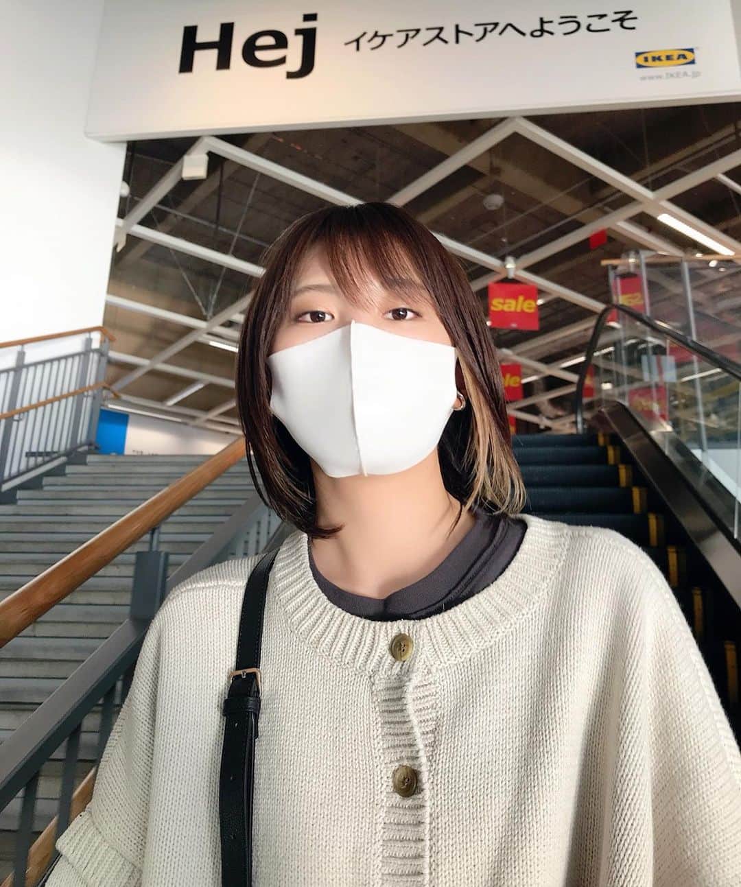 原あやののインスタグラム：「いつかのIKEA 🌴 IKEAのショールームで妄想するのがめっちゃすき、それだけで満足してる ニトリも好き コストコも好き  #IKEA#イケア#ニトリ#コストコ#用がなくても行く」