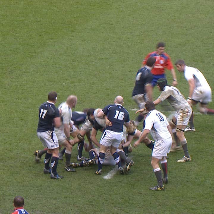 ラグビーイングランド代表のインスタグラム：「Which is your favourite? 💭👇 #CalcuttaCup #ENGvSCO #GuinnnessSixNations」