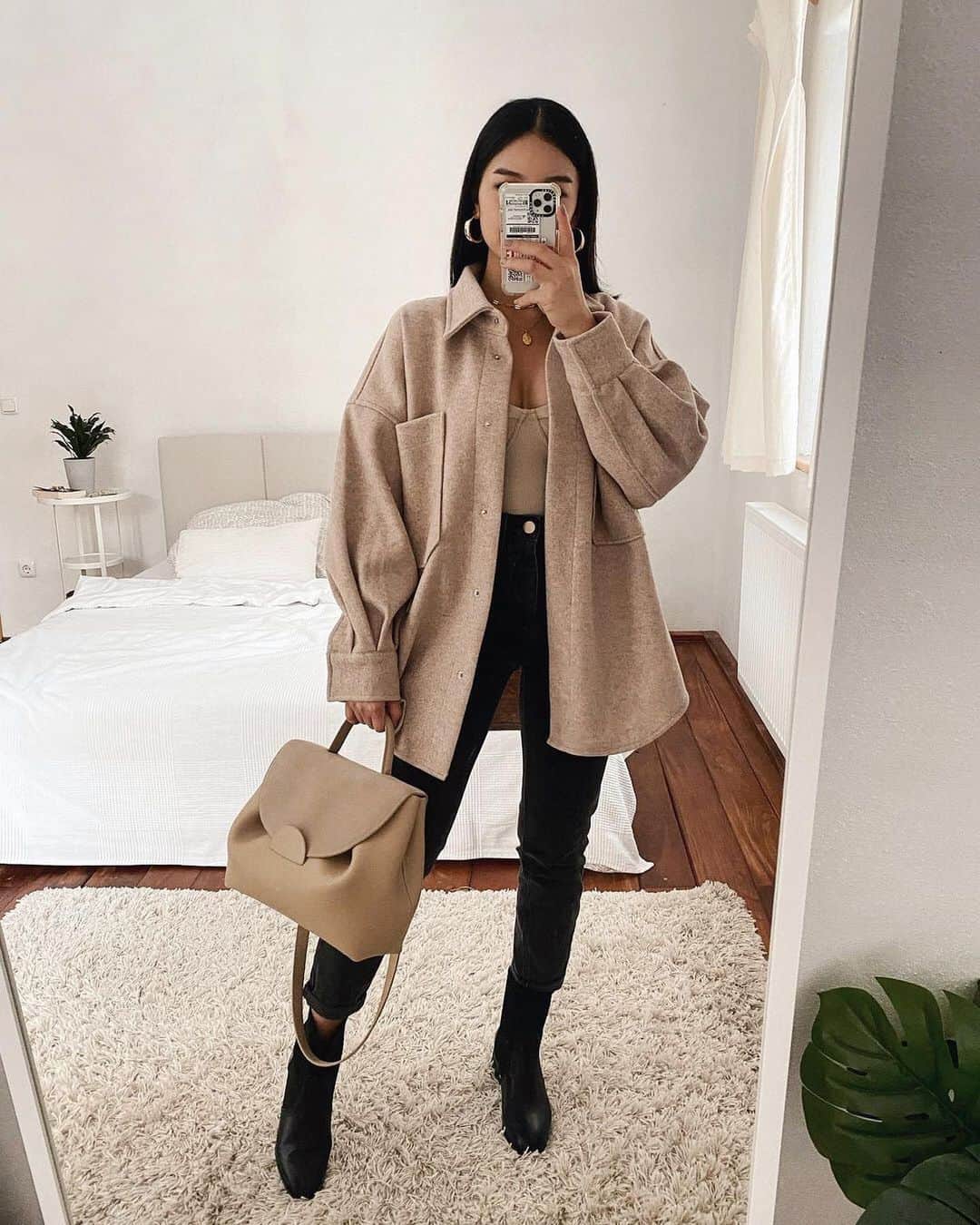 SHEINのインスタグラム：「Picture perfect 📸  @thanyaw  Shop Item #: 1784850, 1594516, 1830242, 1568992  #SHEINgals #SHEINstyle #SHEINSS21 #outfitinspiration」