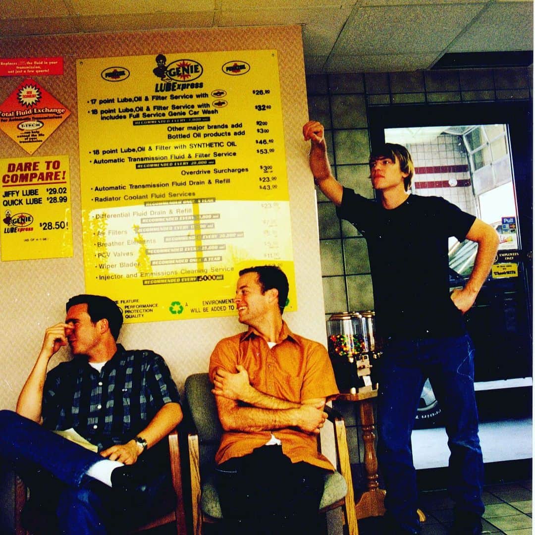 Jimmy Eat Worldのインスタグラム：「#fbf #clarity tour set backs...  Pull the van around @zlind76 !  JimmyEatWorldLive.com」