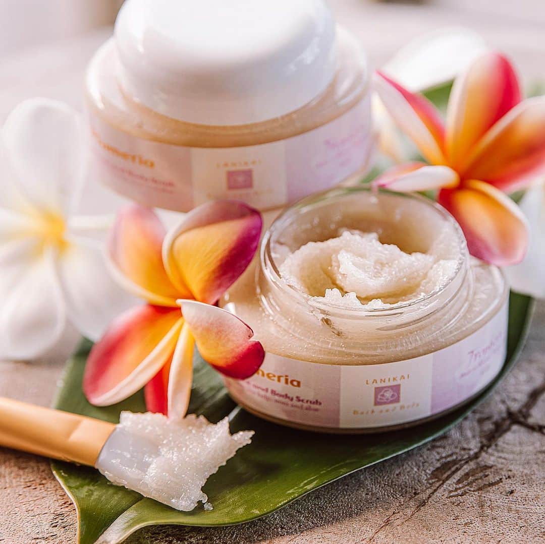 Lanikai Bath and Bodyさんのインスタグラム写真 - (Lanikai Bath and BodyInstagram)「Scaly winter skin is not sexy- slough off dead skin with our sweet sugar cane scrubs-  leaves skin cleansed, hydrated, and lightly scented.」2月6日 3時12分 - lanikaibathandbody