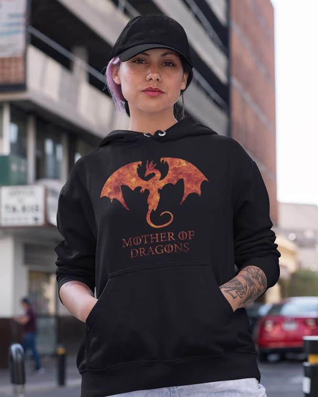 ピーター・ディンクレイジさんのインスタグラム写真 - (ピーター・ディンクレイジInstagram)「Get these awesome Game of Thrones Hoodies from the link in MY BIO (Profile) ‼️ Fast Worldwide Shipping 🌏  Printed and shipped from USA and UK 📦 Shop now at @GoTTees 👈」2月6日 3時22分 - peterdinklage