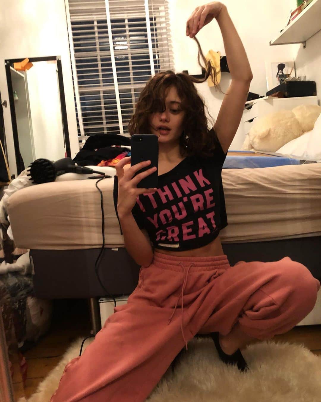 エラ・パーネルのインスタグラム：「💕」