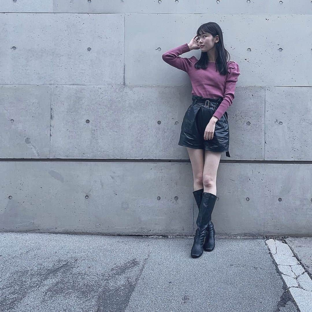 浅井七海さんのインスタグラム写真 - (浅井七海Instagram)「.﻿ 自分にしてはカッコイイ服の日🌜﻿ ﻿ a cool-looking day🌜」2月5日 19時10分 - naamin48_