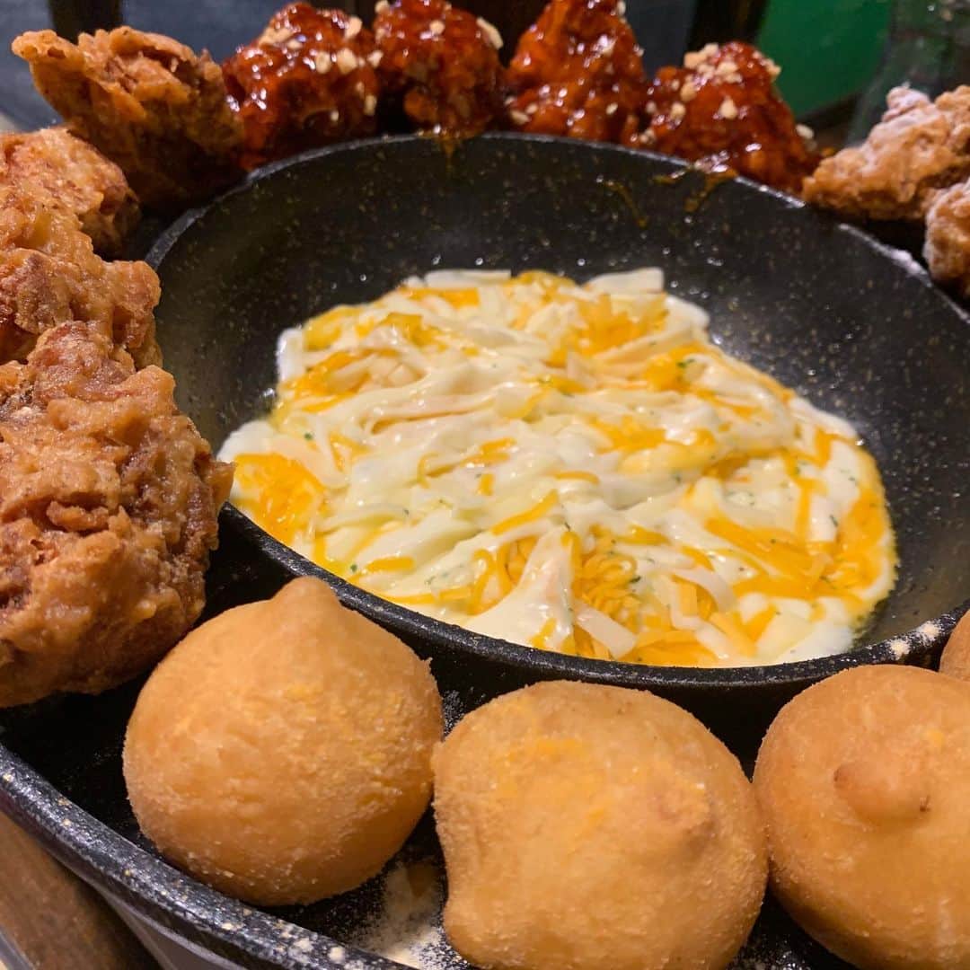 小山星流のインスタグラム：「韓国料理食べたいなぁ。 ※辛いの苦手。  #新大久保　#新大久保グルメ  #食べたい #韓国料理」