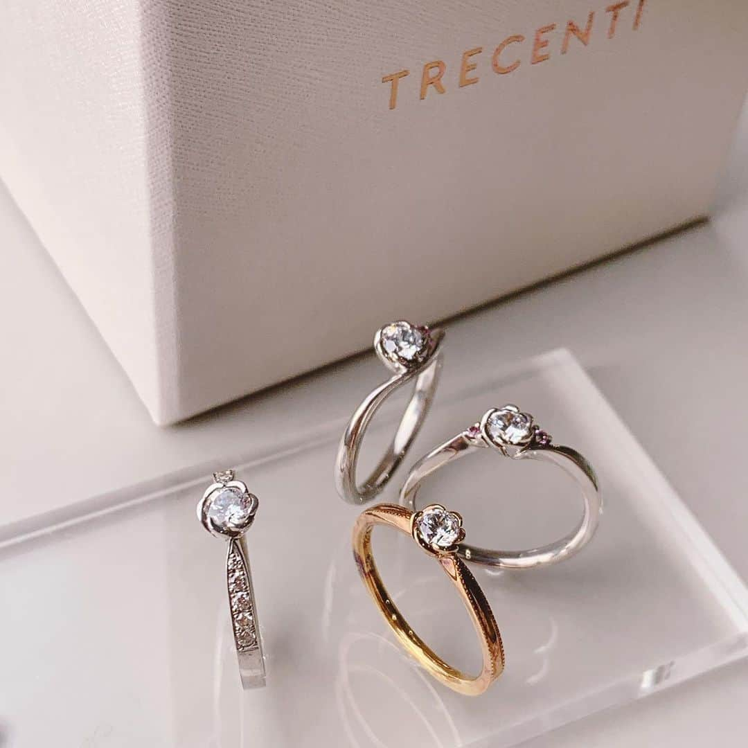 TRECENTI トレセンテさんのインスタグラム写真 - (TRECENTI トレセンテInstagram)「﻿ 💍Flora﻿ ﻿ @trecenti_flora ﻿ ﻿ ﻿ ---------------------------------------------- ﻿ ﻿ ﻿ #トレセンテ #TRECENTI﻿ #婚約指輪 #結婚指輪 #マリッジリング #エンゲージリング #指輪探し #プロポーズ #婚姻届 #結婚しました #marriagering #engagementring #proposal #令和婚 #ブライダルリング #wedding #bridal #プレ花嫁 #プレ花嫁さんと繋がりたい #2021春婚 #2021夏婚 #2021秋婚 #2020冬婚 #指輪迷子 #内甲丸 #トレセンテフローラ#ピンクダイヤモンド #ピンクダイヤ」2月5日 19時29分 - trecenti_flora