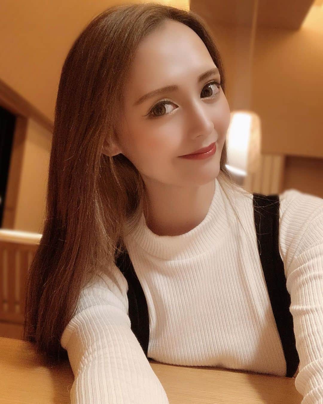 Yuriのインスタグラム：「ロングにしたくなってきた笑  #instagood #instalike #longhair」