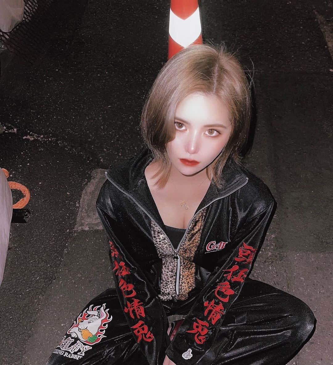 水埜帆乃香のインスタグラム：「反抗期  #fr2 #galfy #頭狂色情兎 #ジャージ」