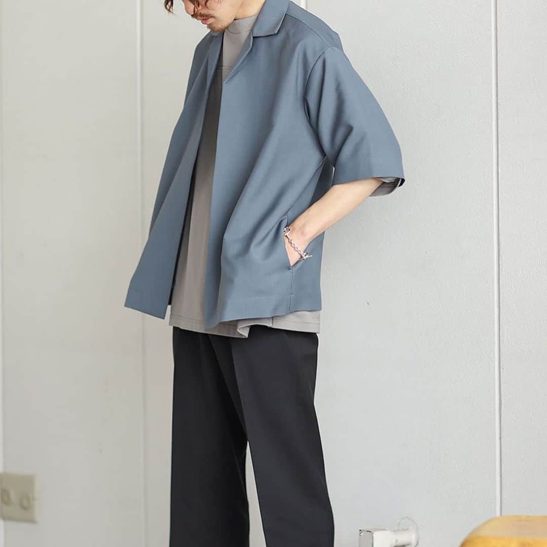 ARKnetsさんのインスタグラム写真 - (ARKnetsInstagram)「《 marka（マーカ） 》 ﻿ ﻿ 2021 SPRING & SUMMER﻿ SPOT COLLECTION﻿ ﻿ 素材選びから、縫製、加工に至るまで、洋服作りにおけるすべてのアプローチを日本国内で行い、古き良き時代から培われてきた職人的ディテールワークに、独自のモダニズムとウィットを盛り込んだメンズウェアを展開する《 marka（マーカ） 》。﻿ ﻿ 2021 SPRING & SUMMERのSPOT COLLECTIONを公開中！﻿ ご予約の受付も開始しております！﻿ ﻿ トップページ記載のオフィシャルサイトからもご覧になれます。﻿ ﻿ ﻿ 【 取り扱い店舗 】﻿ @cornersark﻿ @wiseark﻿ @pierlounge.by.ark.bellmall﻿ @pierlounge.by.ark.laketown﻿ @pierloungebyark_opa﻿ ﻿ ﻿ ﻿ ■商品や通信販売に関しまして、ご不明な点がございましたらお気軽にお問い合わせください。﻿ -----------------------------------﻿ 【お問い合わせ】﻿ ARKnetsコールセンター﻿ TEL：028-634-1212 ( 営業時間 12:00～19:00 )﻿ ※店舗へ繋がりにくい場合には、こちらまでお問合せ下さい。﻿ -------------------------------------﻿ #arknets #marka #マーカ #marka21ss #cornersark #wiseark #宇都宮 #高崎 #styling #スタイリング #スタイル #fashion #ファッション #メンズファッション #21ss #2021ss #coodinate #オーバーサイズ #coodinate #コーディネイト」2月5日 20時13分 - arknets_official
