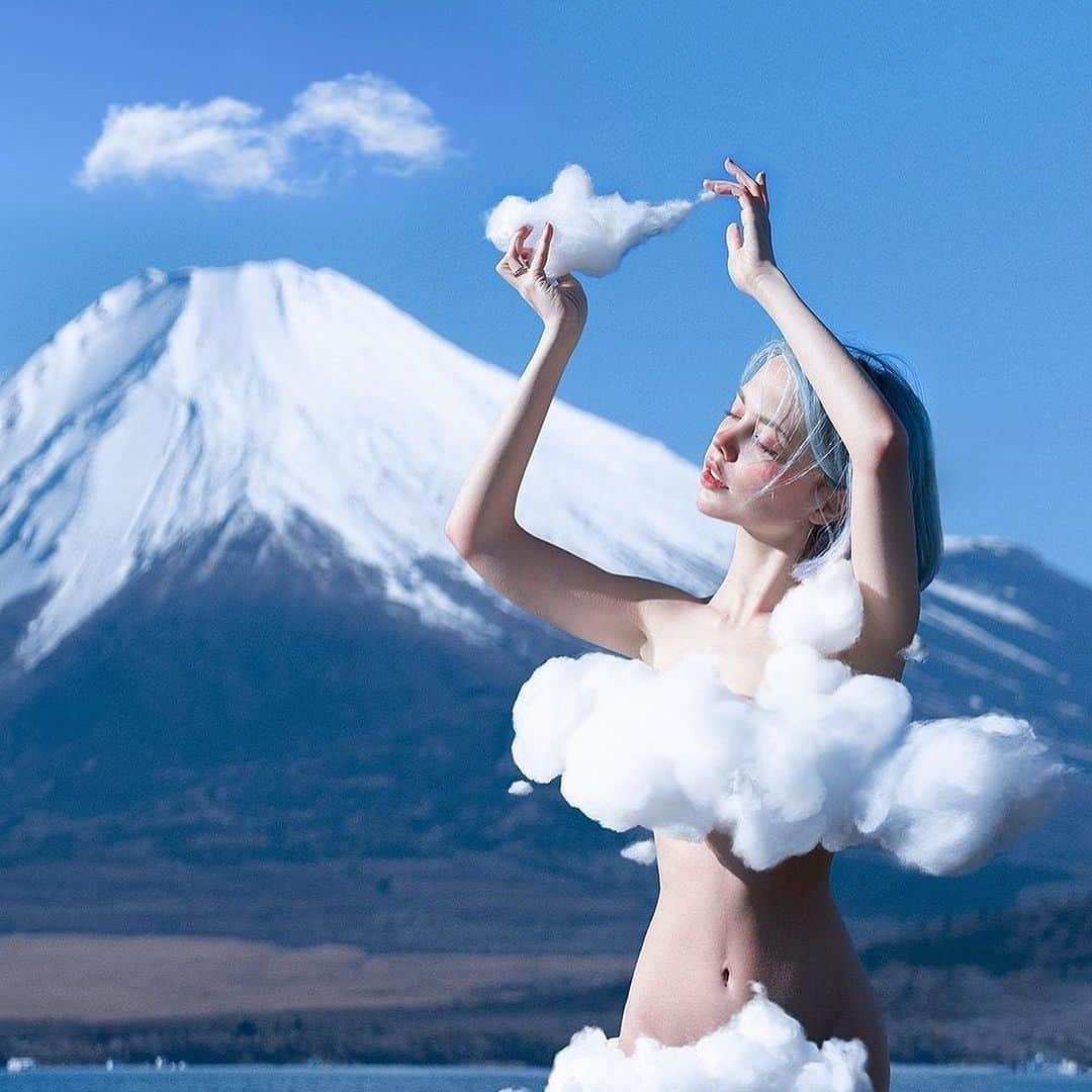 星來のインスタグラム：「外国人×国宝級美人。 #外国人 #国宝級美人 #美しい #いいね返し #インスタ映え #instagood #instalike #f4f #l4l #likeforlikes #likeforfollow #いいねした人全員フォローする #お洒落さんと繋がりたい #美男美女と繋がりたい」