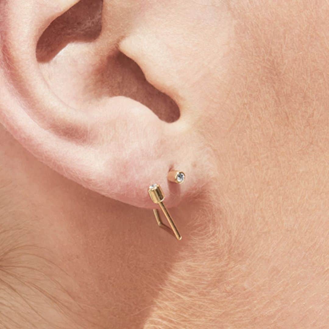 SHIHARAさんのインスタグラム写真 - (SHIHARAInstagram)「#ShiharaTwist Earring.   #shihara #earring #18kgoldjewelry #yellowgold」2月5日 20時22分 - shihara