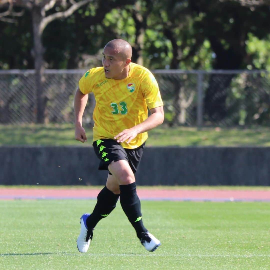 安田理大のインスタグラム：「沖縄キャンプもラスト一日⚽️」