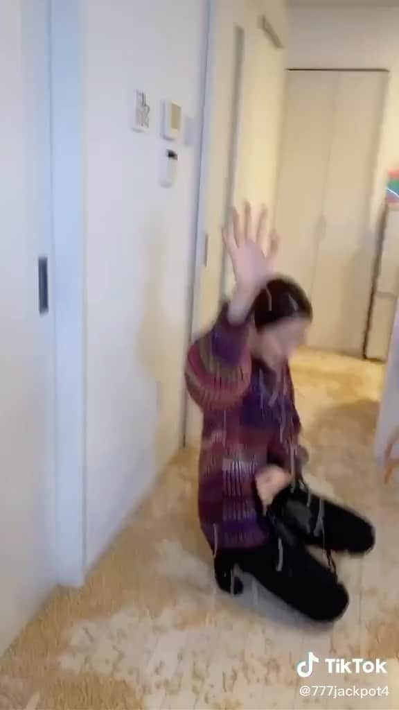 ☆SH!NR!☆のインスタグラム：「喜んでた👹 #youtuber #ジャックポットしか勝たん #みんなでいこなー」