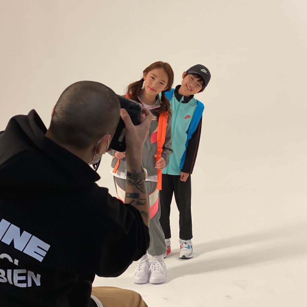 ウンチェのインスタグラム：「나이키키 😊  #나이키 #나이키키즈 #나이키코리아 #nike #nikekids #nikekorea  #키즈모델 #주니어모델 #아역배우  #이은채 #LeeEunchae #Eunchae」