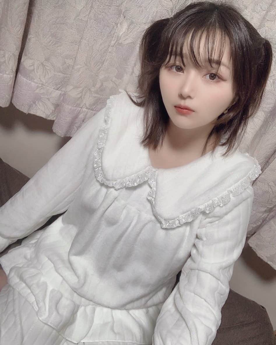 むぎさんのインスタグラム写真 - (むぎInstagram)「#white #selfie」2月5日 20時59分 - mugiusagi
