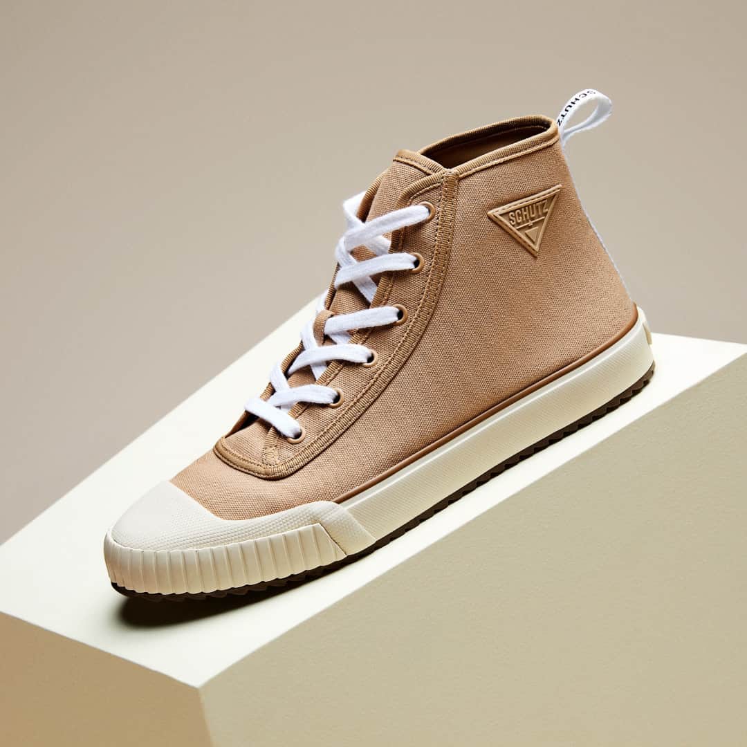 Schutzのインスタグラム：「CASUAL FRIDAYS WITH SCHUTZ SMASH UP ❤️ #schutzsmashup」